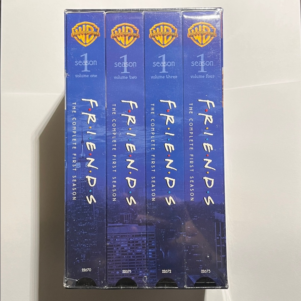 Friends The Complete First Season VHS - Picture 3 of 3